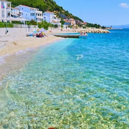 Summer , 4 Rooms, Sea View With Jacuzzi Guest house