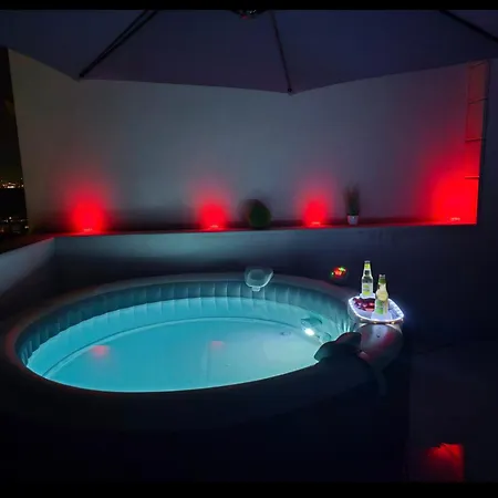 Guest house Summer , 4 Rooms, Sea View With Jacuzzi