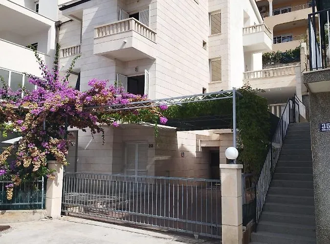 Penthouse And La Diva Adriatica 3*