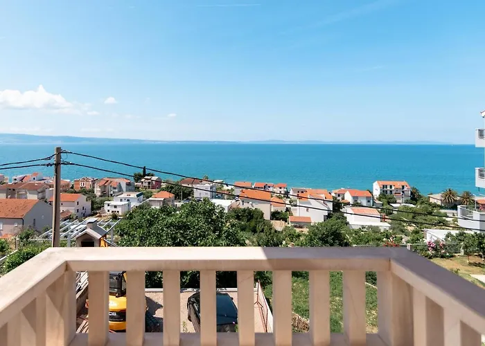 Penthouse And La Diva Adriatica 3* Подстрана