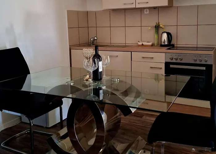 Penthouse And La Diva Adriatica Гостевой дом Подстрана